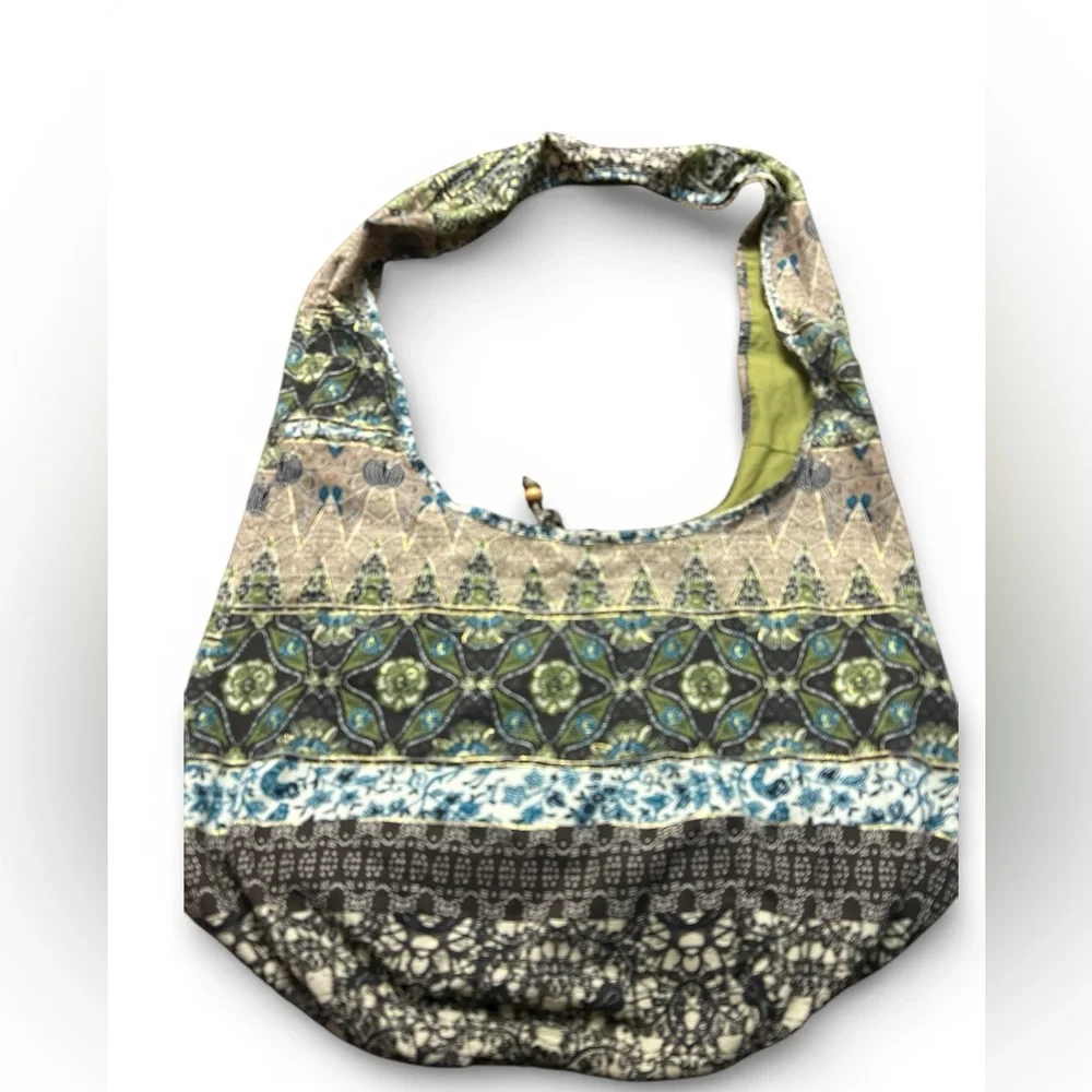 Sold. Old Navy Bohemian Patterned Hippie Shoulder Bag Crossbody Tote EUC - Picture 3 of 8